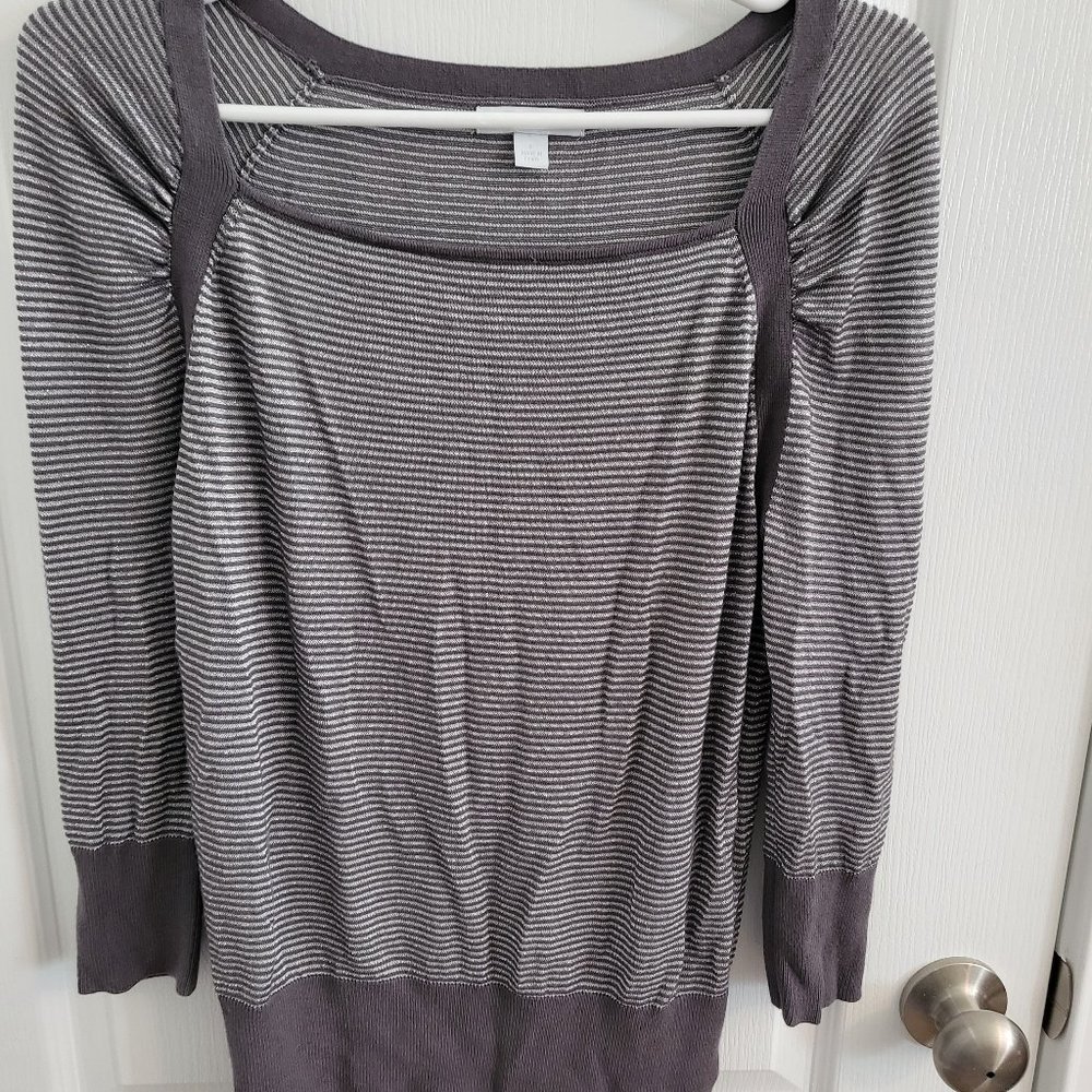 New York & Company 3/4 sleeve Length Grey Sparkling Top